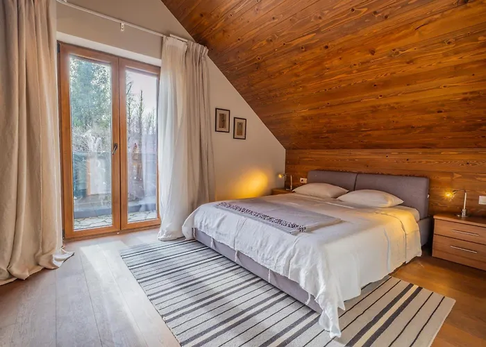 Luxury Nature House Fuzine